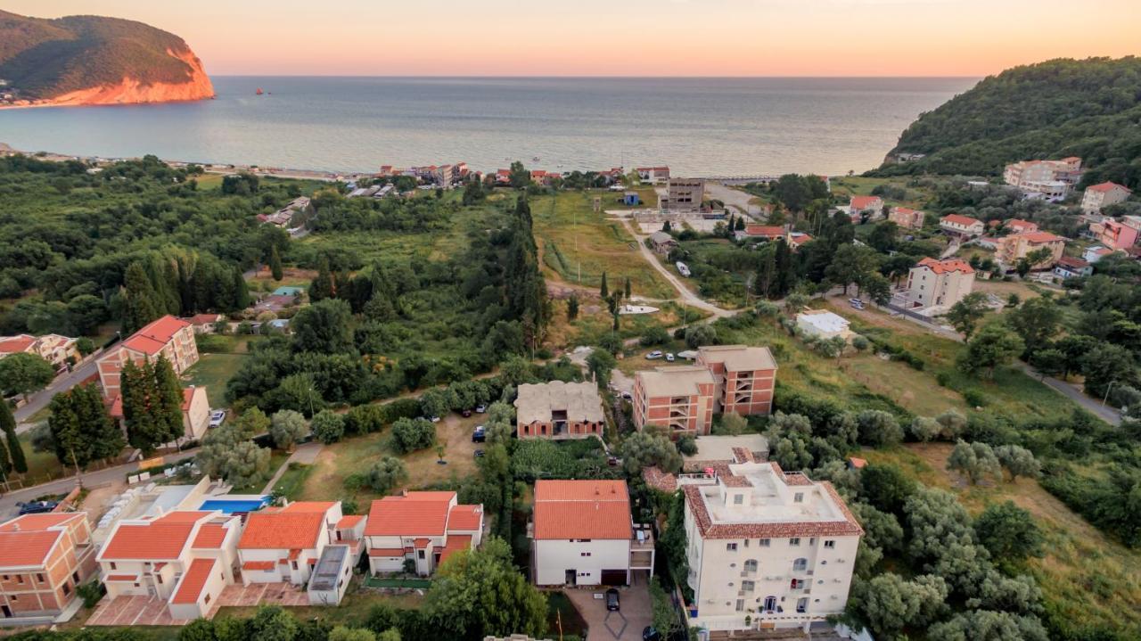 Apartment Magazini Petrovac ภายนอก รูปภาพ